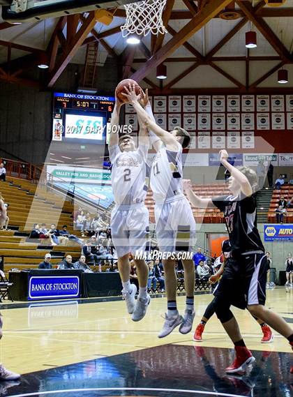 Thumbnail 3 in Central Catholic vs West Campus (CIF SJS D4 Final) photogallery.