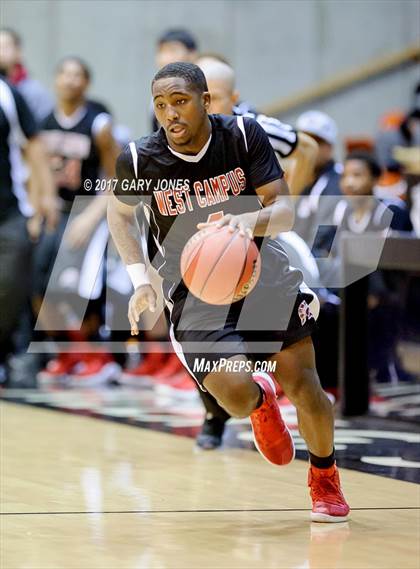Thumbnail 2 in Central Catholic vs West Campus (CIF SJS D4 Final) photogallery.