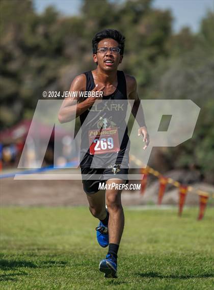 Thumbnail 2 in Larry Burgess Las Vegas Invitational (Varsity Boys B) photogallery.