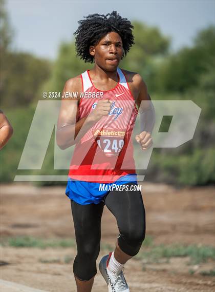 Thumbnail 3 in Larry Burgess Las Vegas Invitational (Varsity Boys B) photogallery.