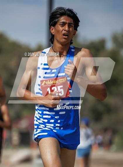 Thumbnail 2 in Larry Burgess Las Vegas Invitational (Varsity Boys B) photogallery.