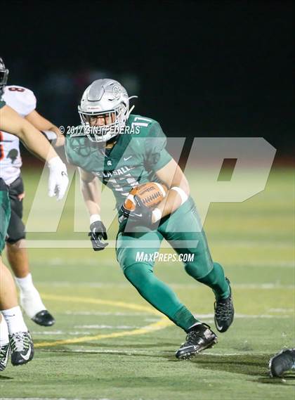 Thumbnail 2 in De La Salle vs. Pittsburg (CIF NCS Open Division Final) photogallery.