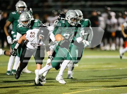 Thumbnail 2 in De La Salle vs. Pittsburg (CIF NCS Open Division Final) photogallery.