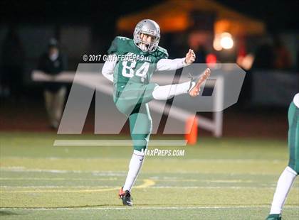 Thumbnail 3 in De La Salle vs. Pittsburg (CIF NCS Open Division Final) photogallery.
