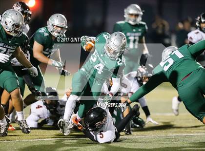 Thumbnail 2 in De La Salle vs. Pittsburg (CIF NCS Open Division Final) photogallery.