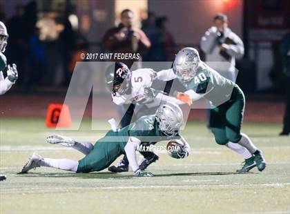 Thumbnail 3 in De La Salle vs. Pittsburg (CIF NCS Open Division Final) photogallery.