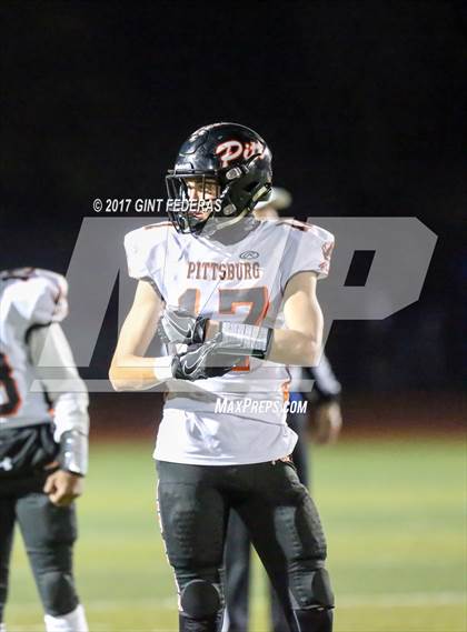 Thumbnail 2 in De La Salle vs. Pittsburg (CIF NCS Open Division Final) photogallery.