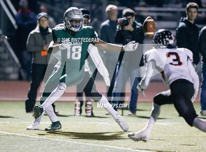 Thumbnail 3 in De La Salle vs. Pittsburg (CIF NCS Open Division Final) photogallery.