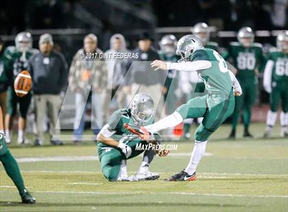 Thumbnail 3 in De La Salle vs. Pittsburg (CIF NCS Open Division Final) photogallery.