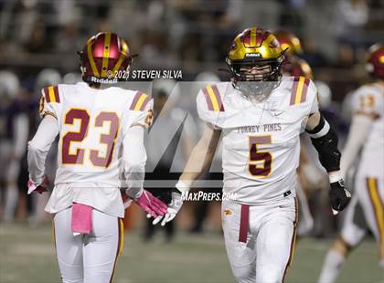 Thumbnail 3 in Carlsbad vs. Torrey Pines (CIF SDS Open Division Semifinal) photogallery.