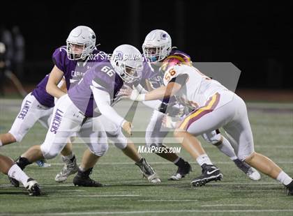 Thumbnail 1 in Carlsbad vs. Torrey Pines (CIF SDS Open Division Semifinal) photogallery.