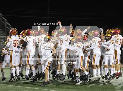 Thumbnail 1 in Carlsbad vs. Torrey Pines (CIF SDS Open Division Semifinal) photogallery.