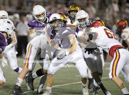 Thumbnail 2 in Carlsbad vs. Torrey Pines (CIF SDS Open Division Semifinal) photogallery.