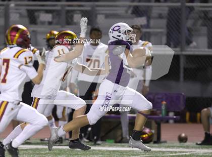 Thumbnail 3 in Carlsbad vs. Torrey Pines (CIF SDS Open Division Semifinal) photogallery.