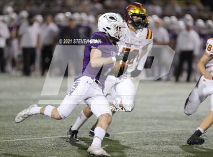 Thumbnail 1 in Carlsbad vs. Torrey Pines (CIF SDS Open Division Semifinal) photogallery.