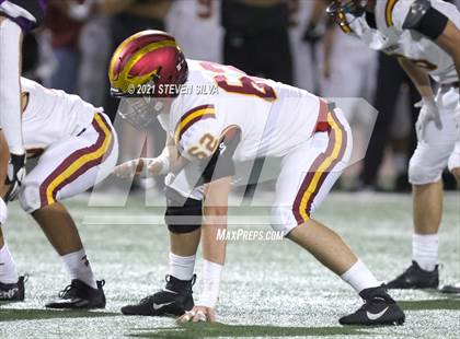 Thumbnail 3 in Carlsbad vs. Torrey Pines (CIF SDS Open Division Semifinal) photogallery.
