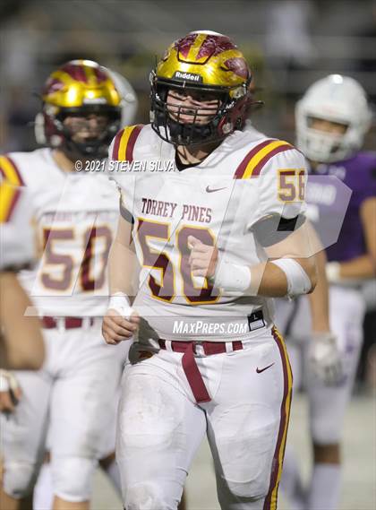 Thumbnail 2 in Carlsbad vs. Torrey Pines (CIF SDS Open Division Semifinal) photogallery.