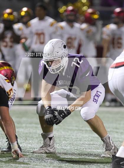 Thumbnail 3 in Carlsbad vs. Torrey Pines (CIF SDS Open Division Semifinal) photogallery.