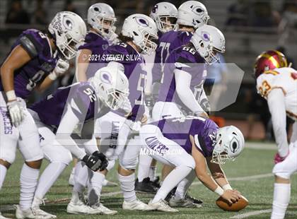 Thumbnail 3 in Carlsbad vs. Torrey Pines (CIF SDS Open Division Semifinal) photogallery.