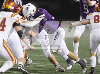 Thumbnail 1 in Carlsbad vs. Torrey Pines (CIF SDS Open Division Semifinal) photogallery.