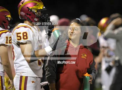 Thumbnail 3 in Carlsbad vs. Torrey Pines (CIF SDS Open Division Semifinal) photogallery.
