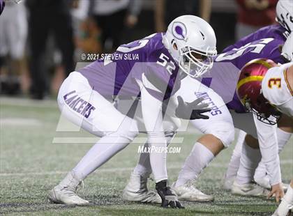 Thumbnail 2 in Carlsbad vs. Torrey Pines (CIF SDS Open Division Semifinal) photogallery.