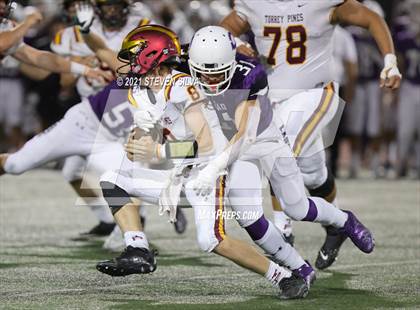 Thumbnail 3 in Carlsbad vs. Torrey Pines (CIF SDS Open Division Semifinal) photogallery.