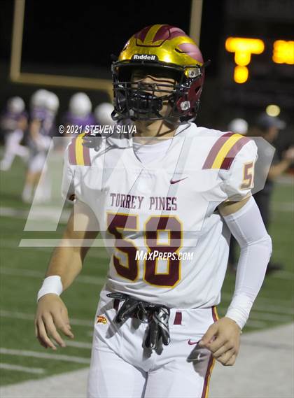 Thumbnail 2 in Carlsbad vs. Torrey Pines (CIF SDS Open Division Semifinal) photogallery.