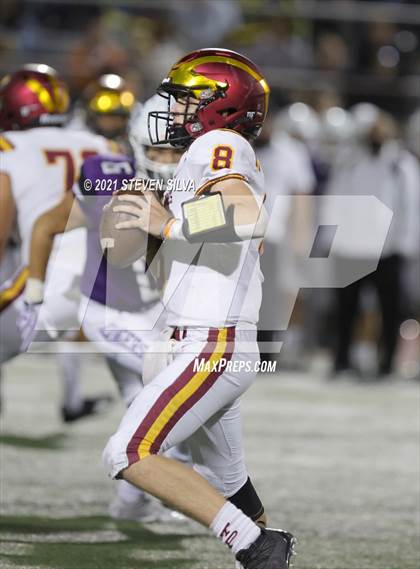 Thumbnail 1 in Carlsbad vs. Torrey Pines (CIF SDS Open Division Semifinal) photogallery.