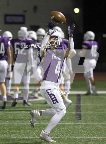 Thumbnail 1 in Carlsbad vs. Torrey Pines (CIF SDS Open Division Semifinal) photogallery.