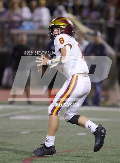 Thumbnail 1 in Carlsbad vs. Torrey Pines (CIF SDS Open Division Semifinal) photogallery.