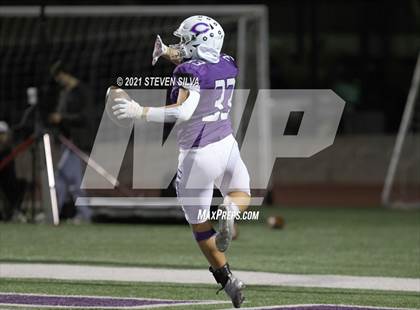 Thumbnail 1 in Carlsbad vs. Torrey Pines (CIF SDS Open Division Semifinal) photogallery.