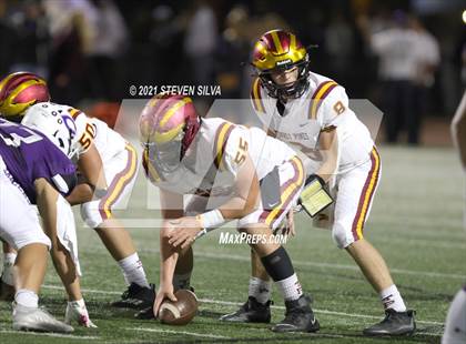 Thumbnail 1 in Carlsbad vs. Torrey Pines (CIF SDS Open Division Semifinal) photogallery.