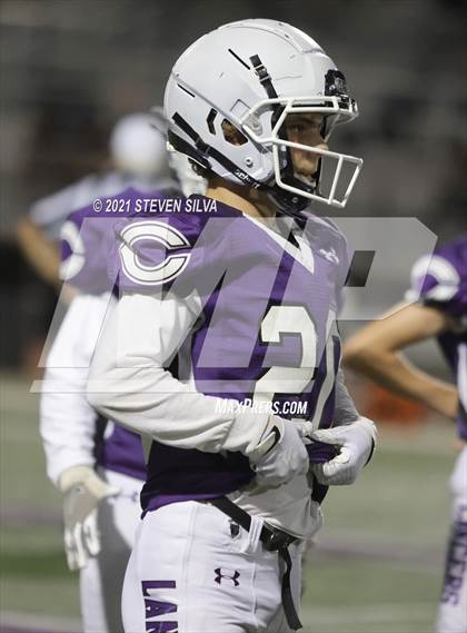 Thumbnail 3 in Carlsbad vs. Torrey Pines (CIF SDS Open Division Semifinal) photogallery.