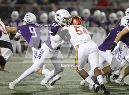 Thumbnail 3 in Carlsbad vs. Torrey Pines (CIF SDS Open Division Semifinal) photogallery.