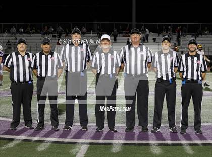Thumbnail 3 in Carlsbad vs. Torrey Pines (CIF SDS Open Division Semifinal) photogallery.