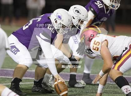 Thumbnail 3 in Carlsbad vs. Torrey Pines (CIF SDS Open Division Semifinal) photogallery.