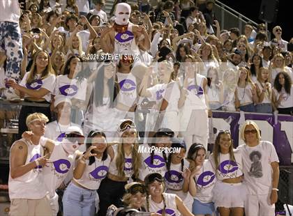 Thumbnail 1 in Carlsbad vs. Torrey Pines (CIF SDS Open Division Semifinal) photogallery.