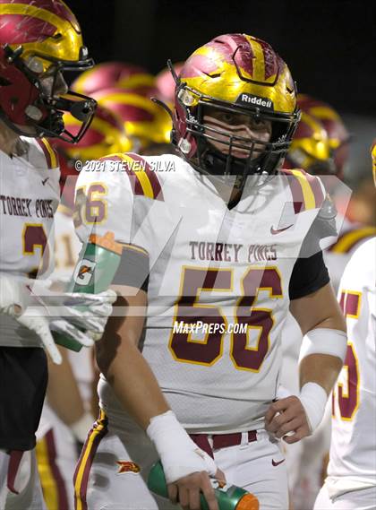 Thumbnail 1 in Carlsbad vs. Torrey Pines (CIF SDS Open Division Semifinal) photogallery.