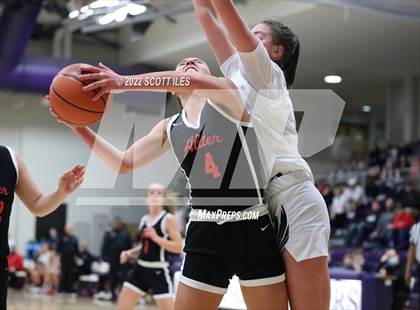 Thumbnail 2 in Jonathan Alder vs. Bishop Hartley (OHSAA D2 District Final) photogallery.