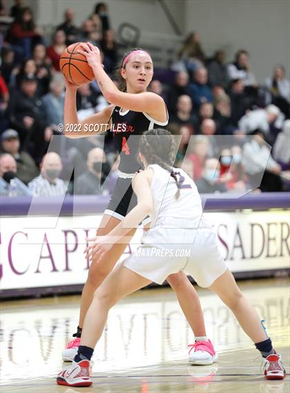 Thumbnail 3 in Jonathan Alder vs. Bishop Hartley (OHSAA D2 District Final) photogallery.