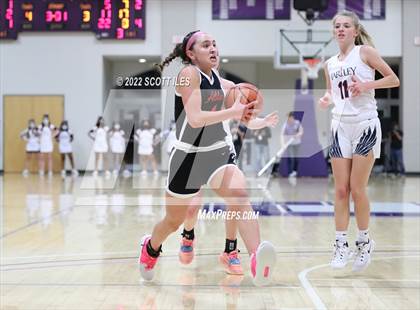 Thumbnail 3 in Jonathan Alder vs. Bishop Hartley (OHSAA D2 District Final) photogallery.