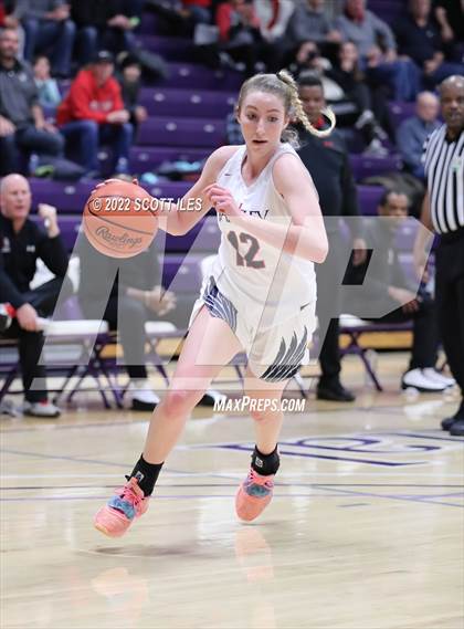 Thumbnail 1 in Jonathan Alder vs. Bishop Hartley (OHSAA D2 District Final) photogallery.