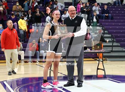 Thumbnail 3 in Jonathan Alder vs. Bishop Hartley (OHSAA D2 District Final) photogallery.