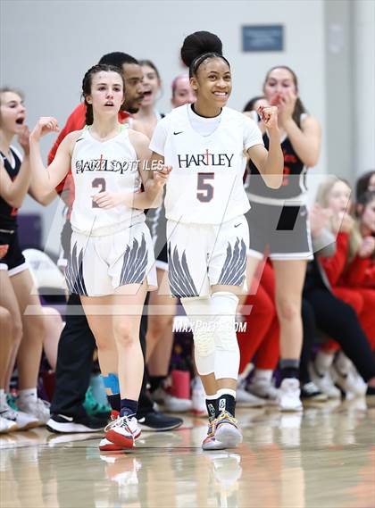 Thumbnail 1 in Jonathan Alder vs. Bishop Hartley (OHSAA D2 District Final) photogallery.
