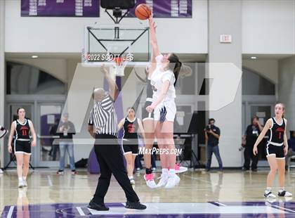 Thumbnail 3 in Jonathan Alder vs. Bishop Hartley (OHSAA D2 District Final) photogallery.