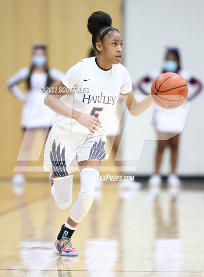 Thumbnail 1 in Jonathan Alder vs. Bishop Hartley (OHSAA D2 District Final) photogallery.