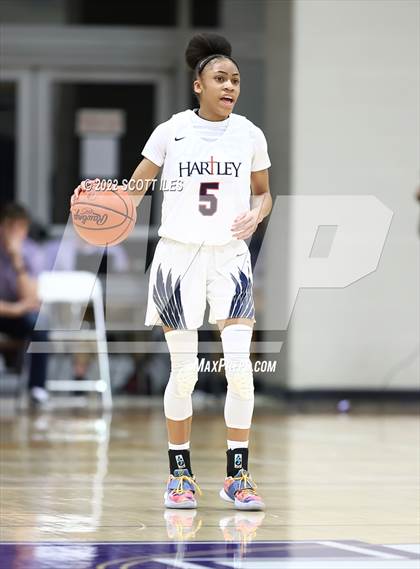 Thumbnail 1 in Jonathan Alder vs. Bishop Hartley (OHSAA D2 District Final) photogallery.