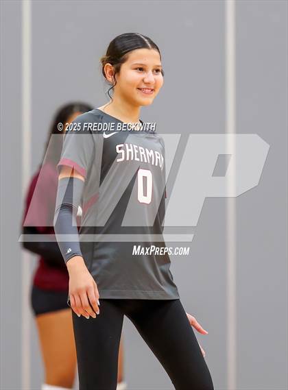 Thumbnail 3 in FR: Walnut Grove @ Sherman photogallery.