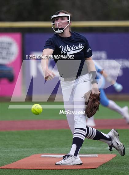 Thumbnail 3 in Walnut Grove vs. Brazoswood (NFCA Leadoff Classic) photogallery.